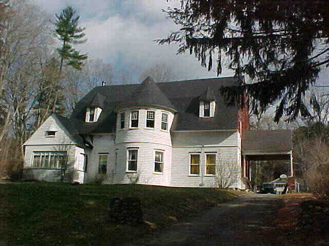Building photograph for 418 LIME ROCK ROAD